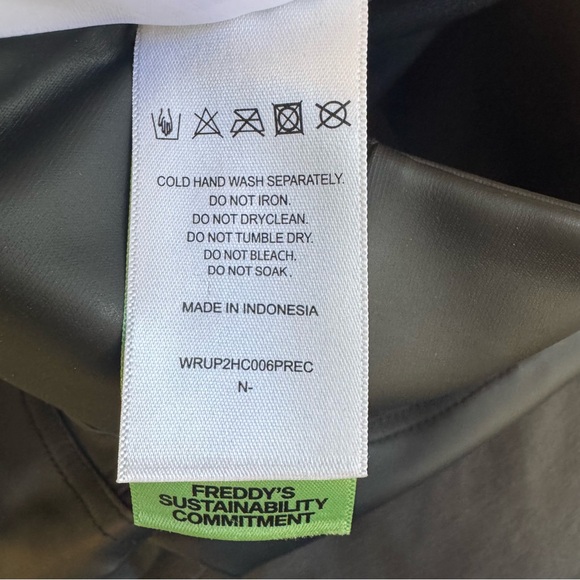 Freddy High-Rise Sculpting Skinny Woman’s Pants - Picture 11 of 14